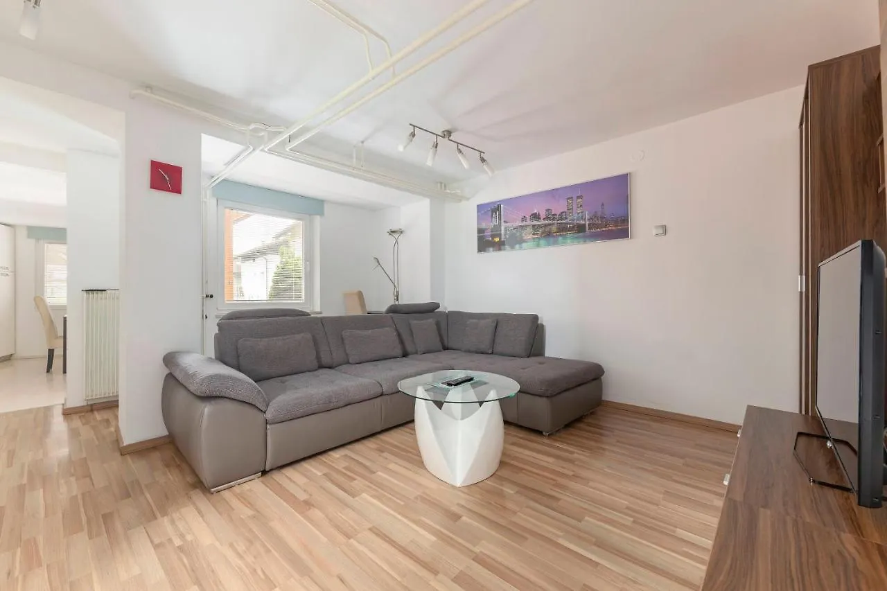 Apartment Vizmarje Ljubljana
